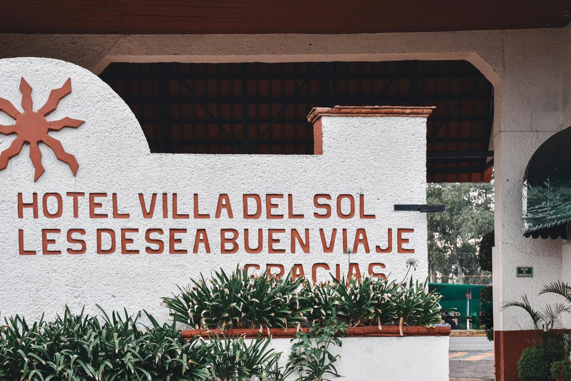 Hotel & Suites Villa Del Sol มอเรเลีย ภายนอก รูปภาพ